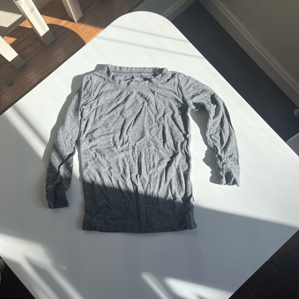 Little Sleepies Ribbed Grey Viscose 2-Piece PJs

Great condition (wrinkled) set